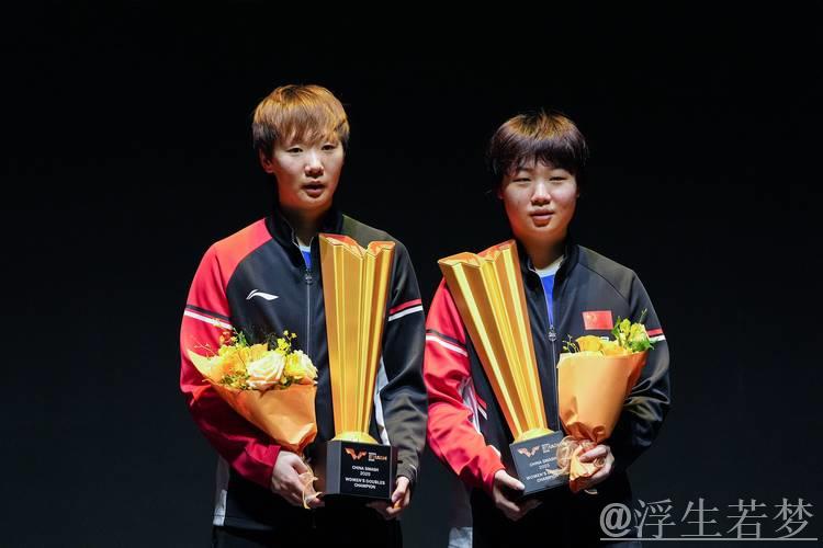 蒯曼与王曼昱成功晋级女子单打决赛 蒯曼与王曼昱成功晋级女子单打决赛