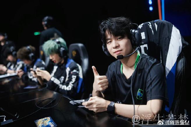 苏烈久酷大招收割安琪拉,关羽轩染顶回狂铁完成击杀 苏烈久酷大招收割安琪拉,关羽轩染顶回狂铁完成击杀